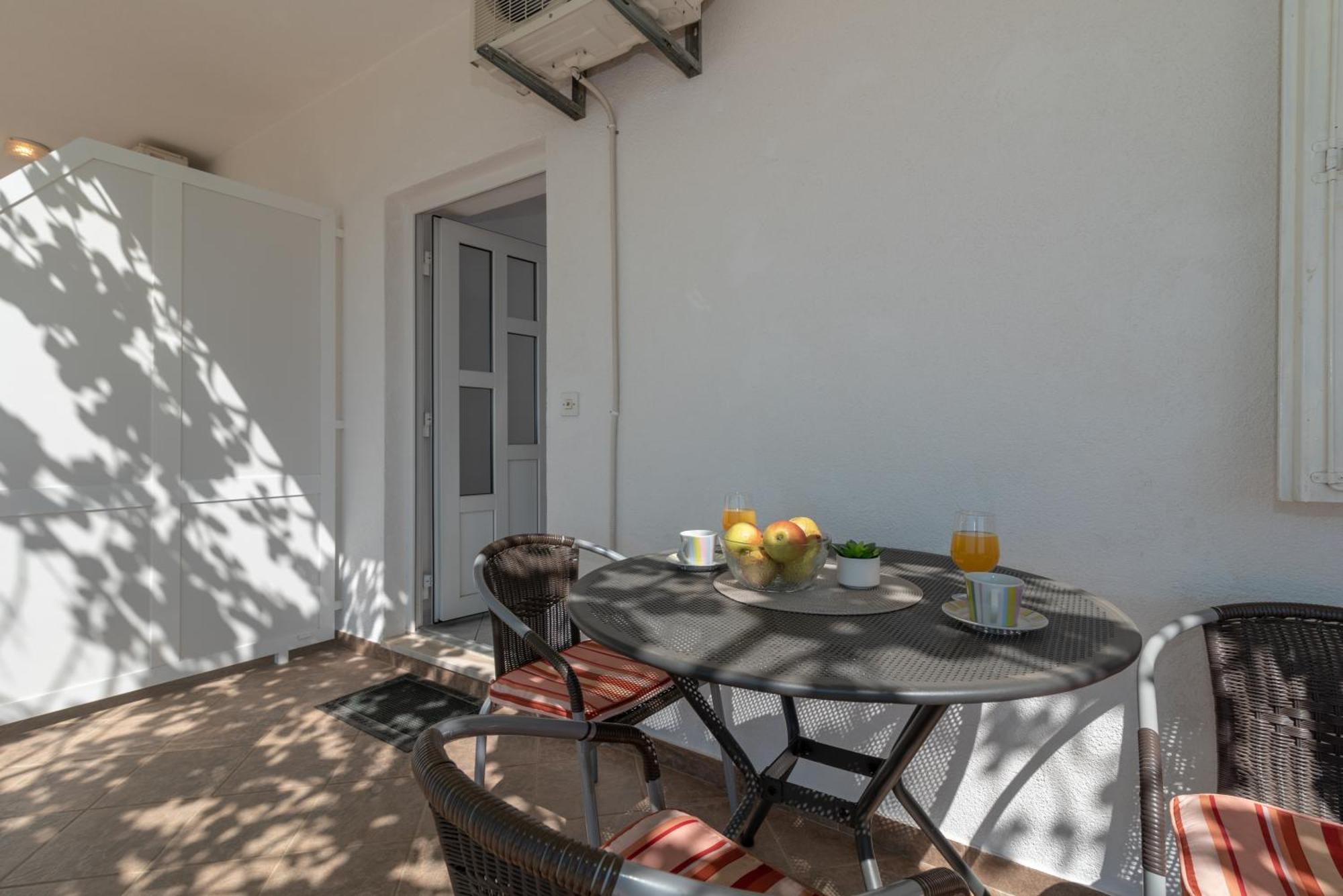 Apartments Villa Bella Vista Seget Трогір Екстер'єр фото