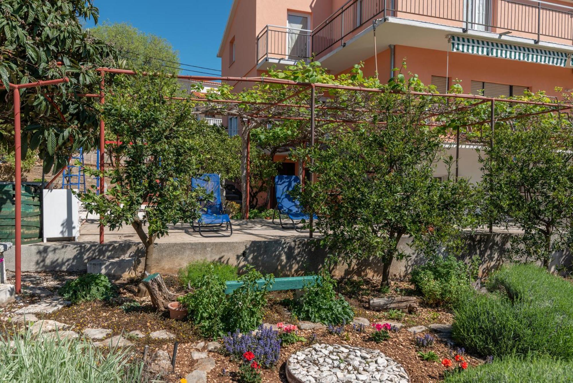Apartments Villa Bella Vista Seget Трогір Екстер'єр фото