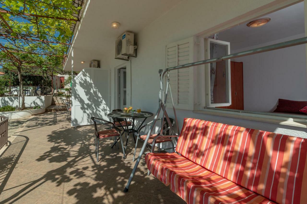 Apartments Villa Bella Vista Seget Трогір Екстер'єр фото