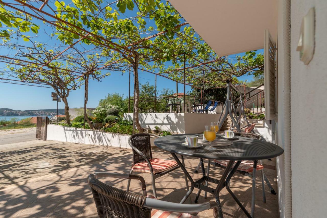 Apartments Villa Bella Vista Seget Трогір Екстер'єр фото